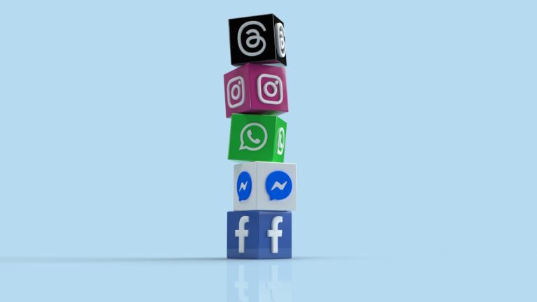 Comunicare eficientă cu clienții prin rețelele sociale