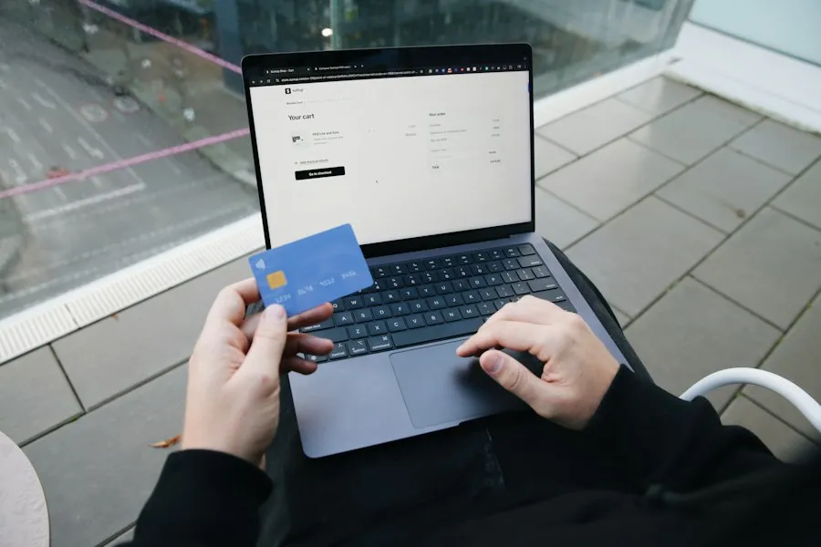 Photo secure online payment tips