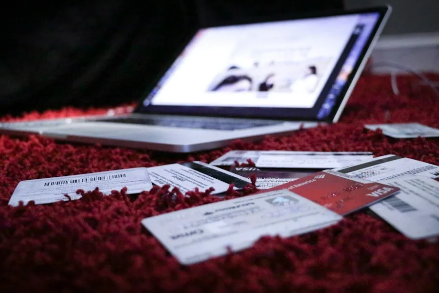Photo common online shopping mistakes